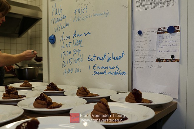20151220 eetmetjehart kerstdiner2015 frans versteden fotografie tilburginbeeld FRVE9845.jpg